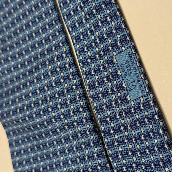 HERMES dark blue blue silk H print tie - Picture 3 of 4